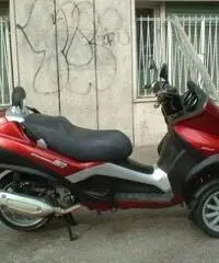 Piaggio MP 3 300 IE - 3