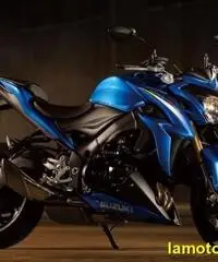 SUZUKI GSX S 1000 .