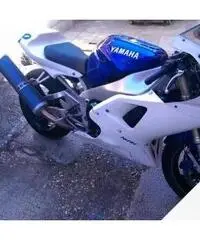 Yamaha YZF R1 - 2001