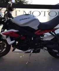 TRIUMPH Street Triple 675 R ABS - 8