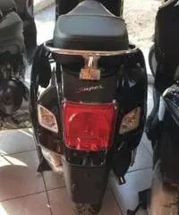 VESPA GTS 300 Super MY 14 - 3