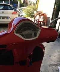 VESPA GTS 300 Super MY 14 - 6