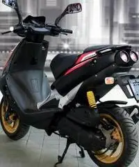 APRILIA SR  50 . - 2