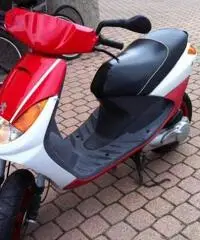 Vendo scooter Peugeot vivacity 50cc - 2