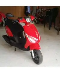 Scooter Piaggio Zip 2t - 2