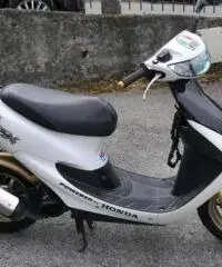 Honda ZX Dio - 2