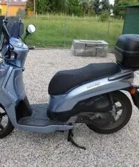 Bello ed economico: Scooter Kymco modello People S