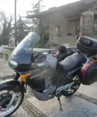 Honda Transalp 650 del 2000, km 41.000, colore nero - 2