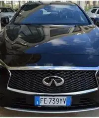 INFINITI Q30 2.2 diesel DCT Premium Tech solo 8.000km - 9