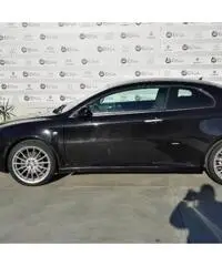 ALFA ROMEO GT 1.9 JTDM 16V Distinctive Black Line - 3