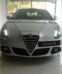 Alfa Romeo Giulietta 1.6 Jtdm-2 105 CV Distinctive - 2