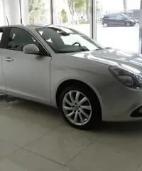 Alfa Romeo Giulietta 1.6 Jtdm-2 105 CV Distinctive - 3