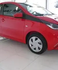 Aygo 1.0Vvt-i 69CV5Porte X-play - 3