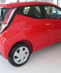 Aygo 1.0Vvt-i 69CV5Porte X-play - 4