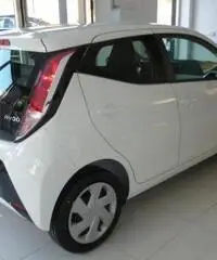 Aygo 1.0Vvt-i 69CV5Porte X-play - 4