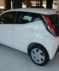 Aygo 1.0Vvt-i 69CV5Porte X-play - 5