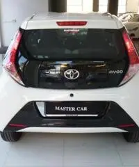 Aygo 1.0Vvt-i 69CV5Porte X-play - 6