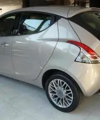 Lancia Ypsilon 1.3 MJT 16V 95 CV 5 Porte S&S Platinum - 6