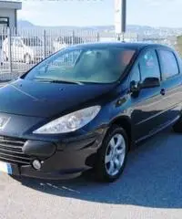 PEUGEOT 307 1.6 16V HDi 90CV 5p. XS - 2