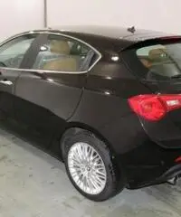 ALFA ROMEO Giulietta 1.6 JTDm-2 105 CV Exclusive - 4