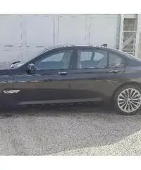 BMW 740 d xDrive Eccelsa - 2