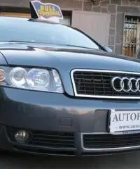 AUDI A4 1.9 TDI/130 CV cat - 3