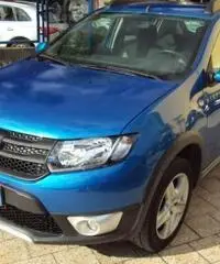 DACIA Sandero Stepway 1.5 dCi 90CV Prestige - 3