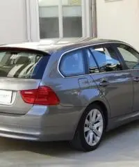 BMW 318 d 2.0 143CV cat Touring - 4