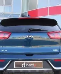 KIA Niro 1.6 GDi DCT HEV - 4