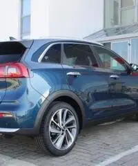 KIA Niro 1.6 GDi DCT HEV - 6