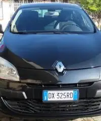 RENAULT Megane Mégane 1.5 dCi 110CV Luxe 5 PORTE - 2