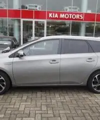 TOYOTA Auris Touring Sports 1.8 Hybrid Active - 4