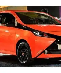 TOYOTA Aygo 1.0 VVT-i 69 CV 5 porte x-play - 3