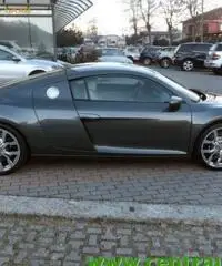 AUDI R8 4.2 V8 FSI quattro S tronic - 7