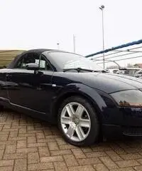 Audi TT Roadster 1.8 T  CV 180 cat  cabrio