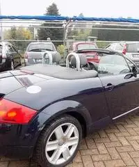 Audi TT Roadster 1.8 T  CV 180 cat  cabrio - 2