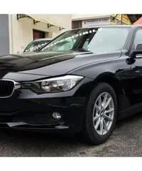 BMW 318 Serie3 Touring AUTOM Limit.vel. NAVI bluetooth USB - 2