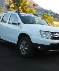 DACIA Duster 16 Laureate 4x4 105cv