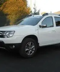 DACIA Duster 16 Laureate 4x4 105cv - 2