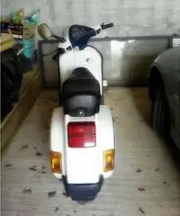 Vespa V - 2