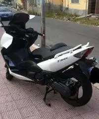 Yamaha Tmax - 5