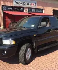 DODGE RAM 5.9 v8  gancio 3000 kg