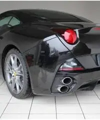 FERRARI California DCT - 4