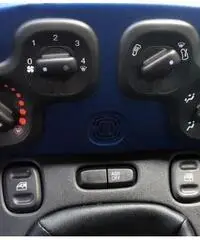 Fiat Panda 1.2 Lounge UFFICIALE ITALIANA+5 POSTI+RADIO CD/MP3 - 2