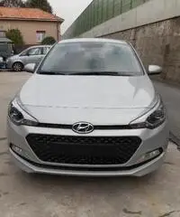 Hyundai i20 1.2 84 CV 5 porte Comfort - 3