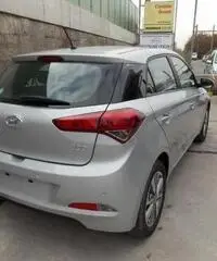 Hyundai i20 1.2 84 CV 5 porte Comfort - 6