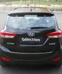 HYUNDAI iX20 16 Comfort auto - 3