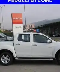 ISUZU D-Max 2.5 Crew Cab Quasar A/T 4WD