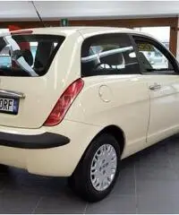 LANCIA Ypsilon 1.2  2004 - 3