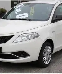 LANCIA Ypsilon 1.2 69 CV 5 porte Silver